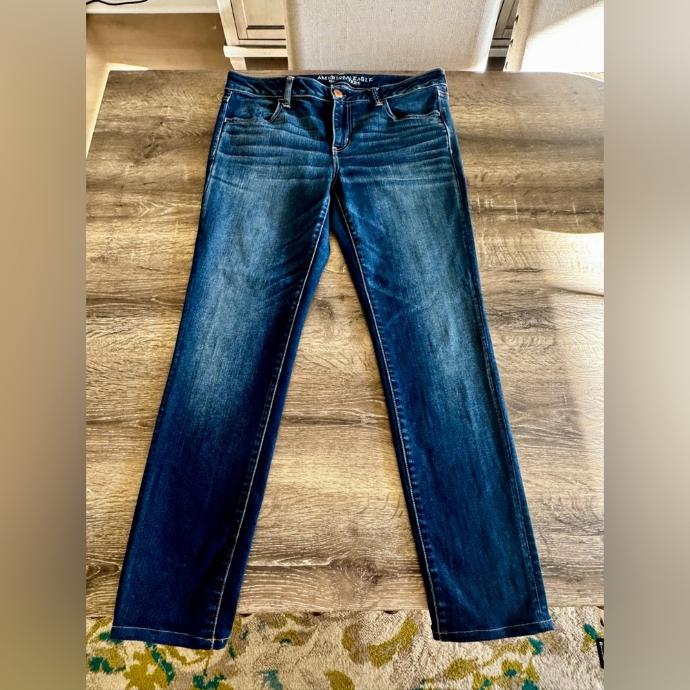 American Eagle Super Low Rise, Super Stretch Jeggings (Excellent Cond.)-14 Long